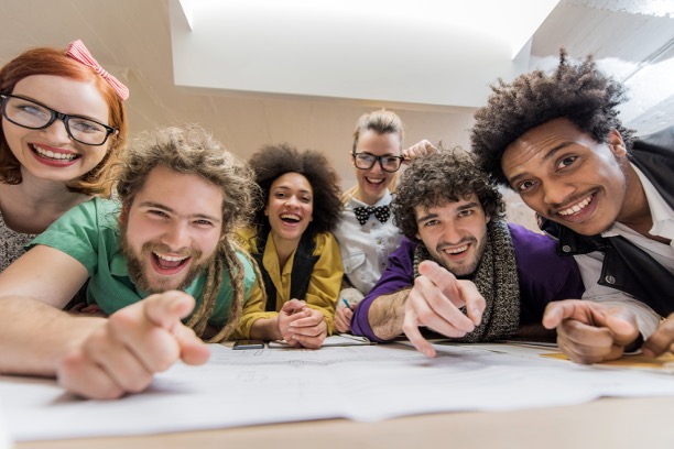 Partnerraad voor het eerst samen