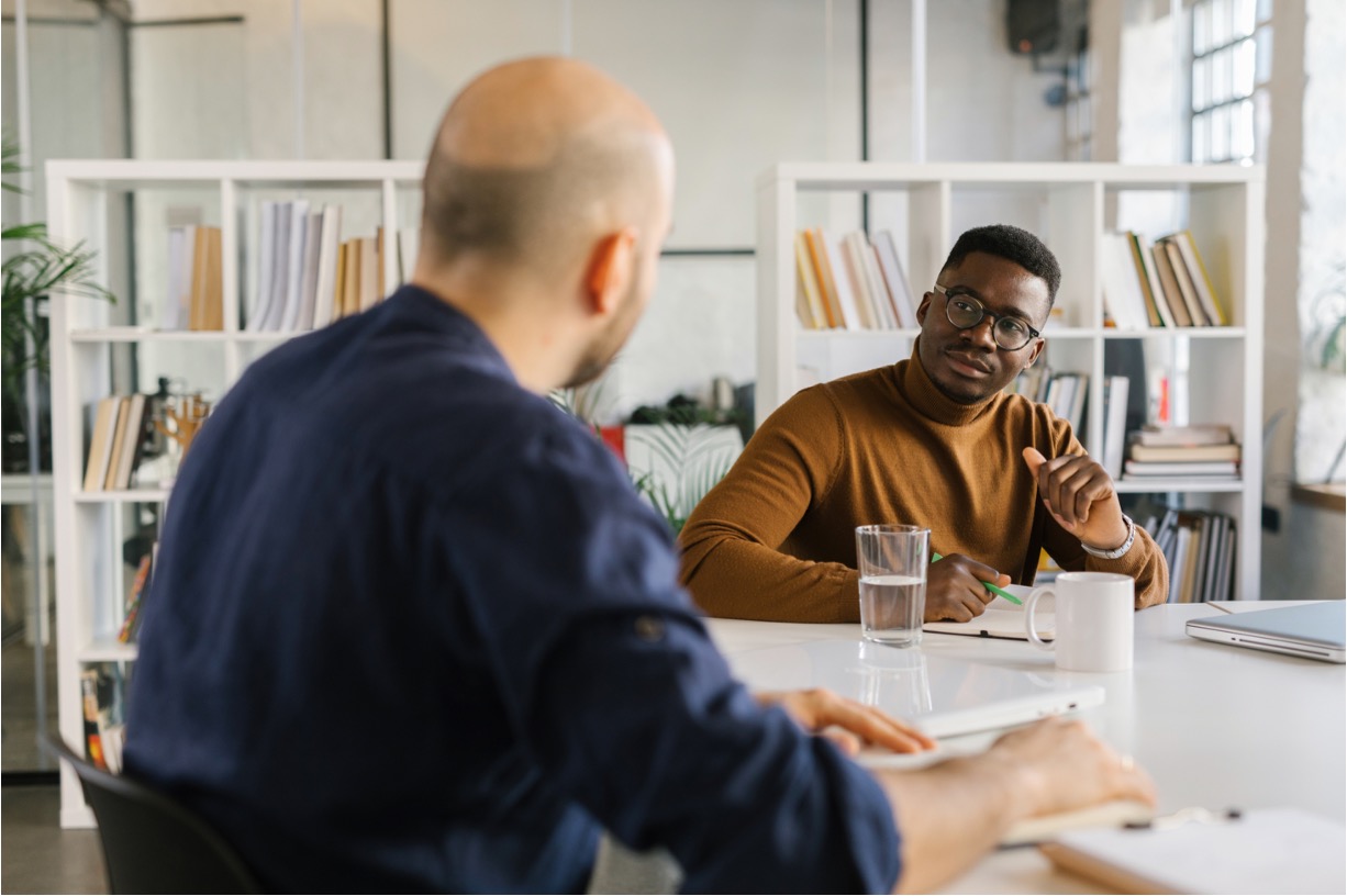 Verbinding met de instituten